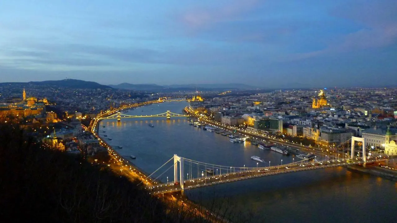 T62 Hotel Budapest 3*,